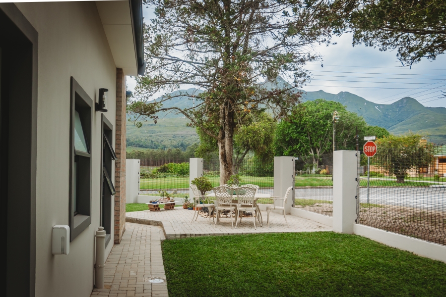 3 Bedroom Property for Sale in Heatherlands Western Cape